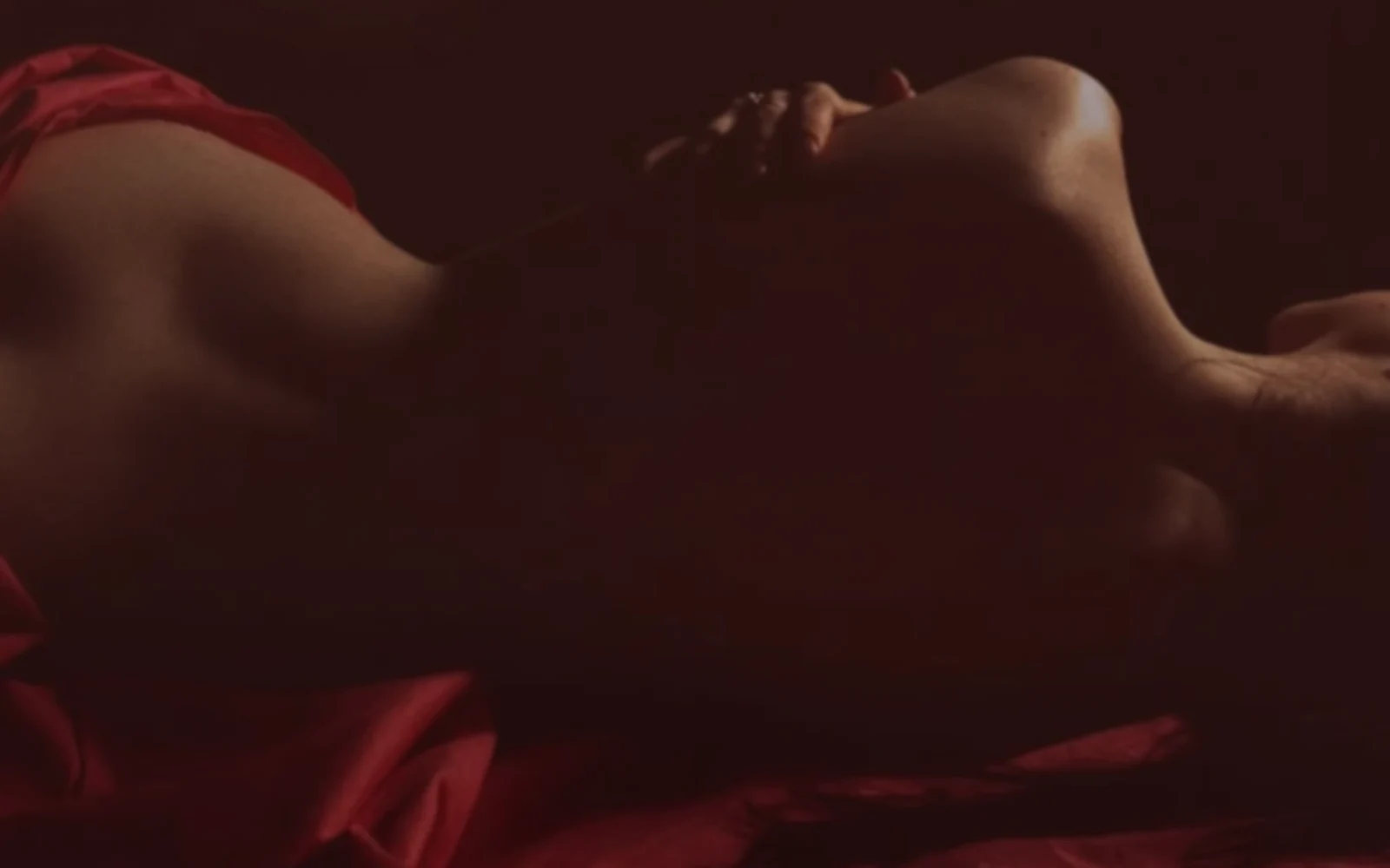 Nuru SPA 실크 리추얼